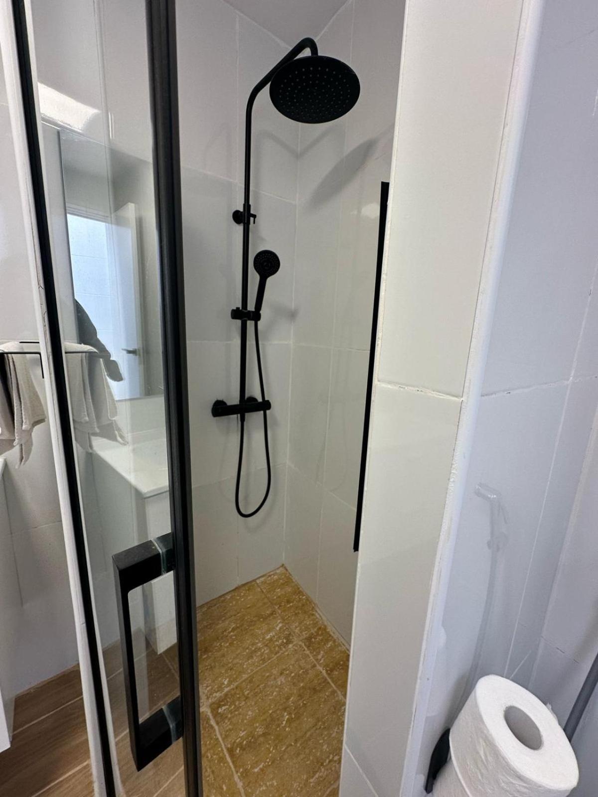 Casa 12 Pax Metro Valencia Hébergement de vacances *